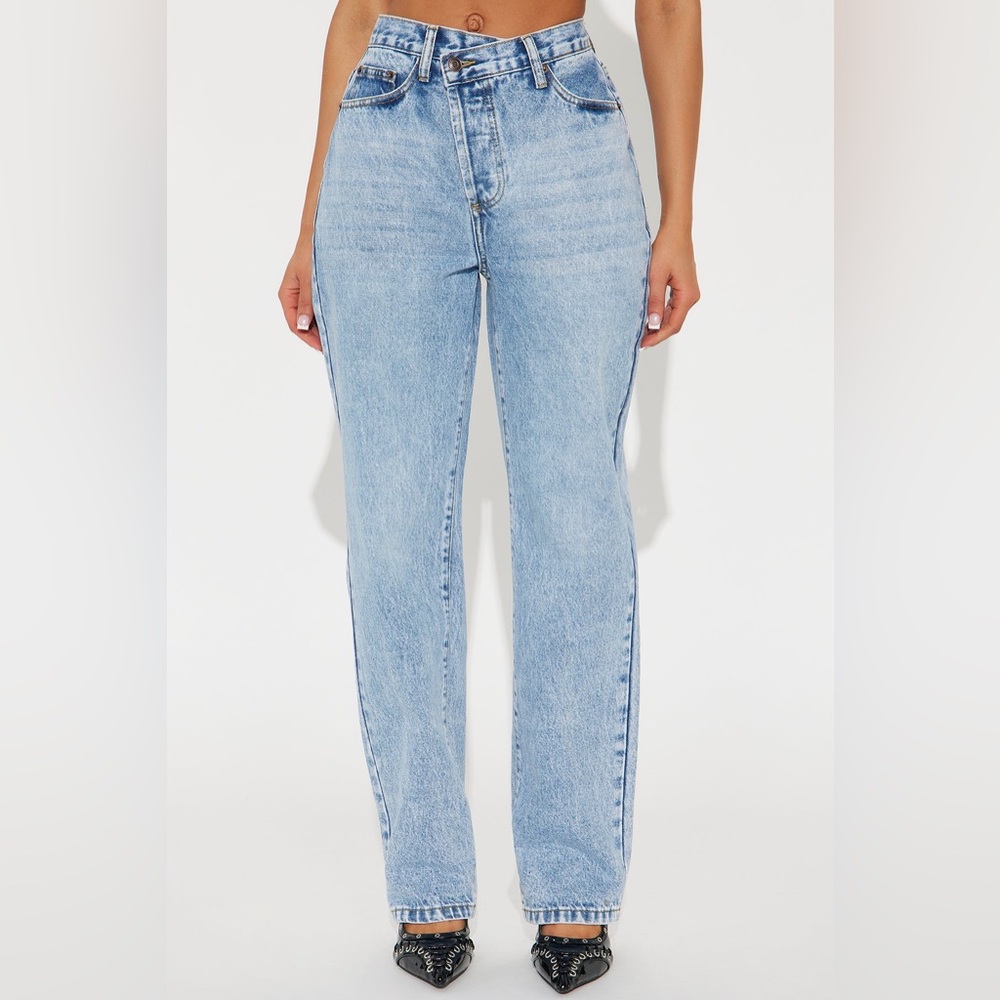 ❥𝖥𝖠𝖲𝖧𝖨𝖮𝖭𝗡𝗢𝗩𝗔: 90s Crossover Straight Leg Jeans - Light Blue